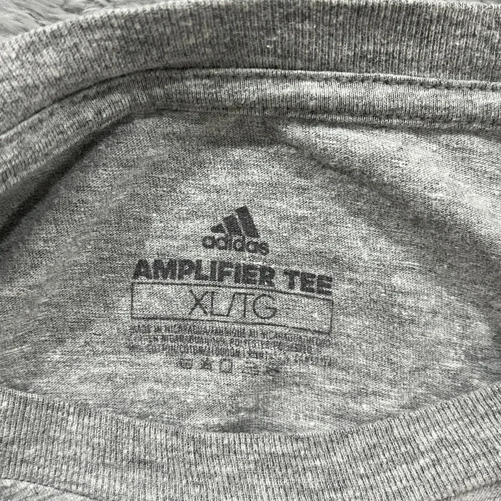 Vegas Golden Knights Amplifier T-Shirt Mens XL Gray Adidas NHL Hockey Sports